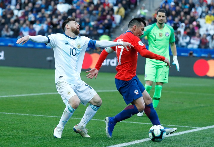 Messi dostal červenú kartu! Druhýkrát v živote. Kto získal bronz?